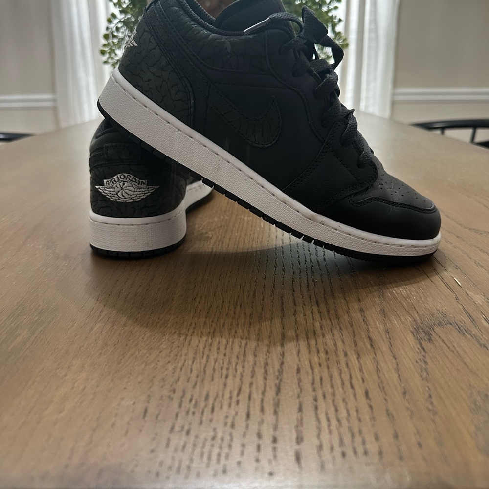 Nike Air Jordan 1 Low SE Size 6.5Y Style FB9908-001